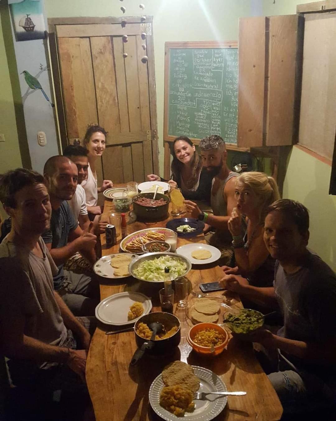Hostal Azul Del Lago Agua Azul Εξωτερικό φωτογραφία